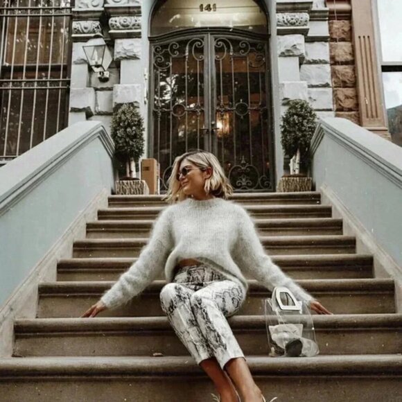 Zara Faux Snakeskin Pants Ankle Trousers Gray White Size Small - Picture 3 of 16